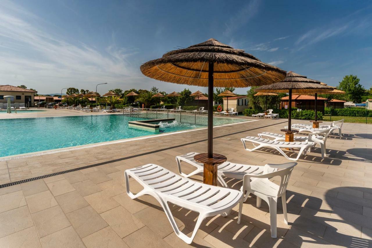 Il Veliero Hotel Follonica Exterior photo